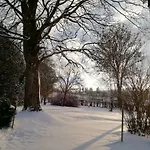 Au Bord De L'eau * 巴斯托涅