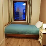 Au Bord De L'eau 度假居 *