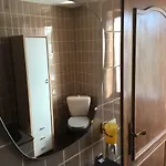 Au Bord De L'eau